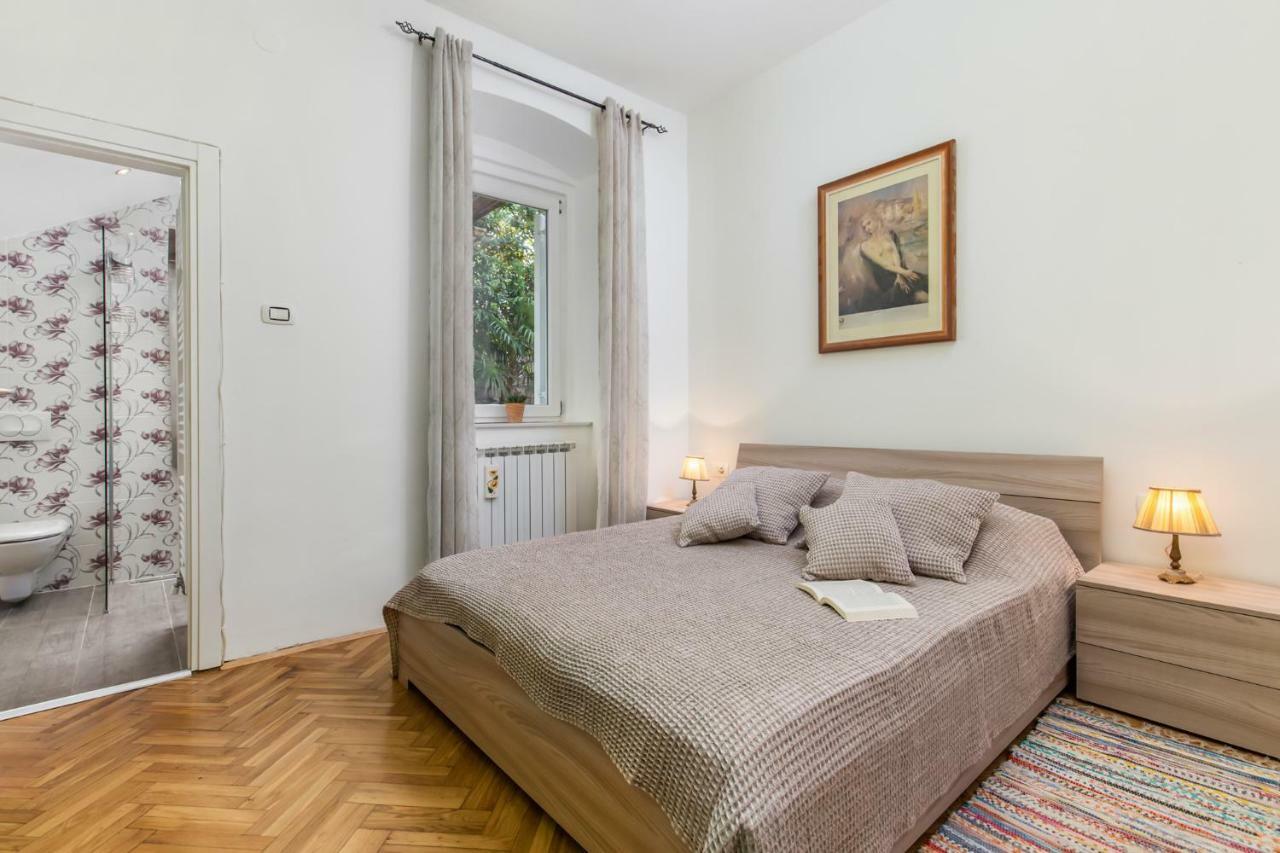 Apartman Villa Carolina Rijeka Eksteriør bilde